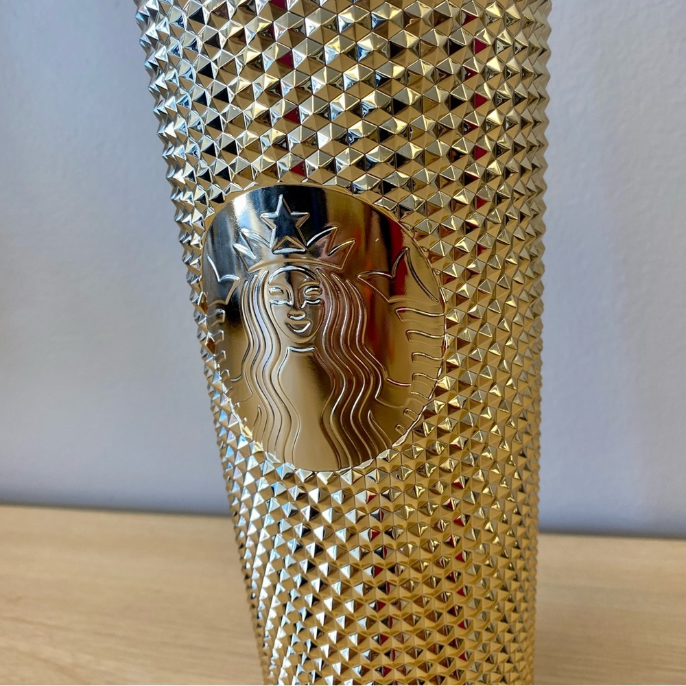 ✨Starbucks 2022 holiday collection✨ Bling Cold Cup metallic gold 24oz✨ - Picture 7 of 7